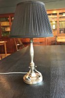 OI1107 ARTS & CRAFTS SILVER PLATED TABLE LAMP